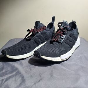 Adidas NMD_R1 Primeknit A Ma Maniere x Invincible